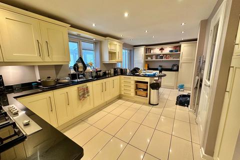 15 Waterside Way, Wolverhampton, WV9 5LL
