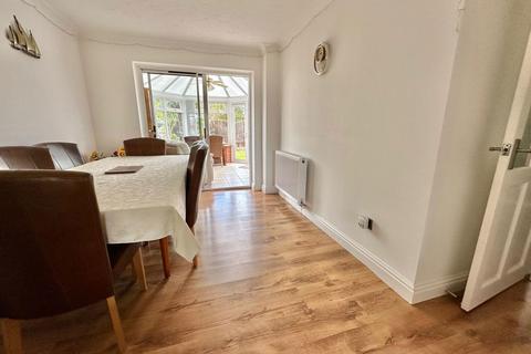 33 Beames Close, Telford, TF4 3SX