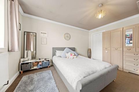 2 bedroom bungalow for sale, Leeds LS15