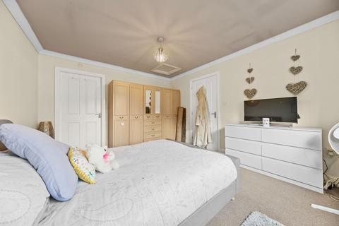 2 bedroom bungalow for sale, Leeds LS15