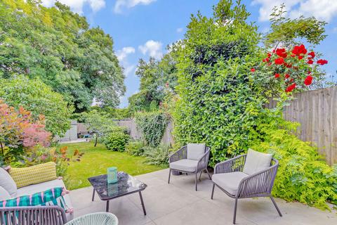 4 bedroom terraced house for sale, Gleneagle Road, London SW16