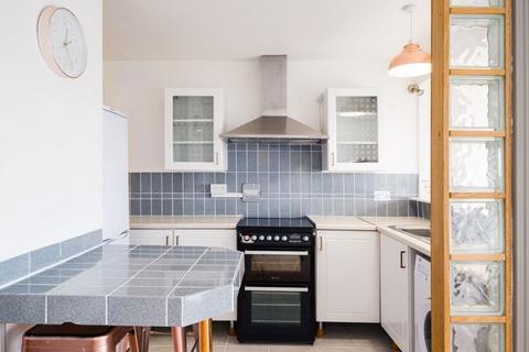 Flat 50, Castlemaine Culvert Road, London, SW11 5BG