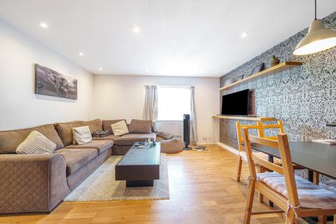 1 bedroom apartment for sale, Waterside, Uxbridge, Middlesex