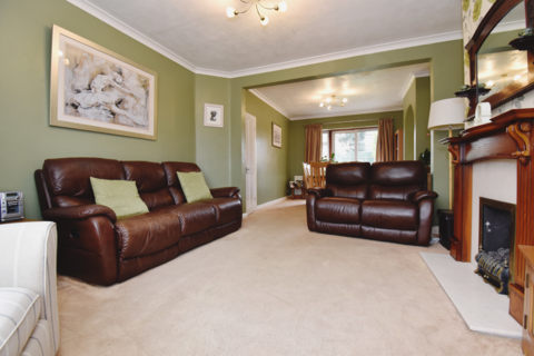 15 Pinewood Drive, Orpington, BR6 9NL