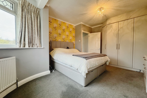 15 Pinewood Drive, Orpington, BR6 9NL