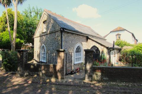 2 bedroom cottage for sale, The Gardens, Warblington, Havant