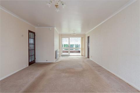 21 Holyrood Drive, Minster On Sea, Sheerness, ME12 3NA