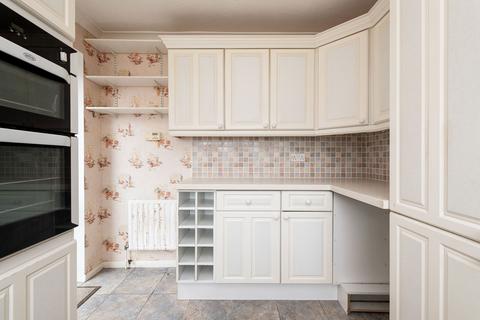 21 Holyrood Drive, Minster On Sea, Sheerness, ME12 3NA