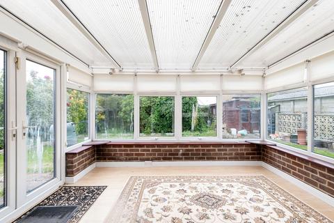21 Holyrood Drive, Minster On Sea, Sheerness, ME12 3NA