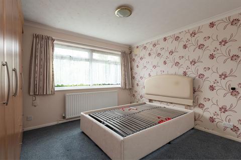 21 Holyrood Drive, Minster On Sea, Sheerness, ME12 3NA