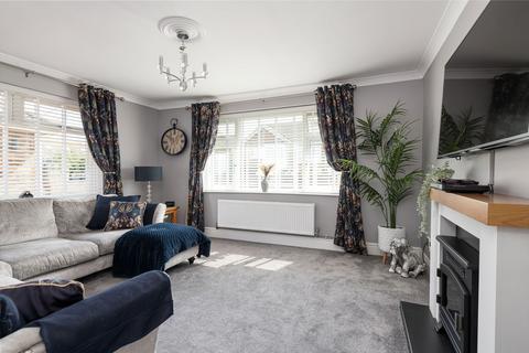 29 Holyrood Drive, Minster On Sea, Sheerness, ME12 3NA