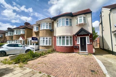 2 bedroom maisonette for sale, Formby Avenue, Stanmore HA7