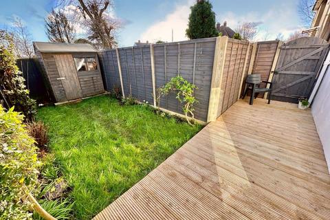 214 Locket Road, Wealdstone, Harrow, HA3 7PB