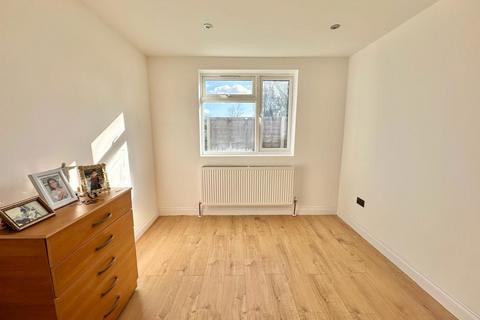 214 Locket Road, Wealdstone, Harrow, HA3 7PB