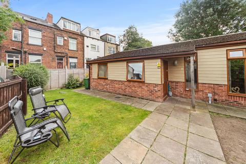 2 bedroom bungalow for sale, Leeds LS15