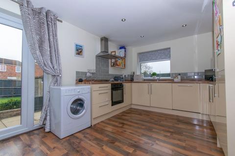 25 Rushton Drive, Leicester, LE2 9HX