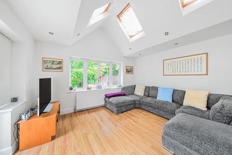 3 bedroom detached house for sale, Cassiobury Park Avenue, Watford, Hertfordshire