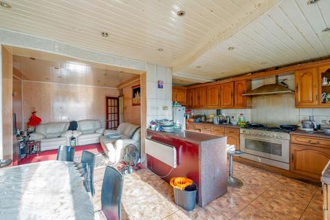 30 Chatsworth Road, Cheam, Sutton, SM3 8PN
