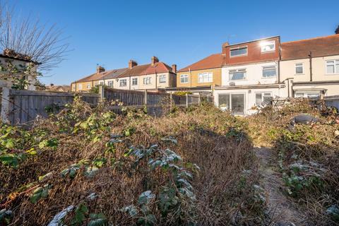 30 Chatsworth Road, Cheam, Sutton, SM3 8PN