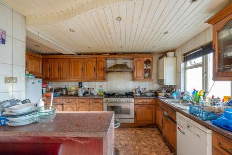 30 Chatsworth Road, Cheam, Sutton, SM3 8PN