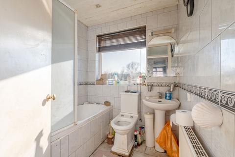 30 Chatsworth Road, Cheam, Sutton, SM3 8PN