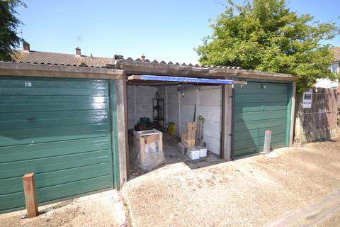 Garage for sale, Yew Street, Dunstable LU5