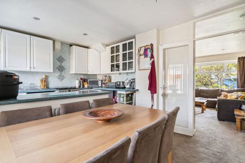 2 Burges Close, Dunstable, LU6 3EU