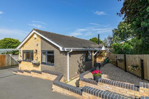 3 bedroom bungalow for sale, Woodfield Road, Ledbury