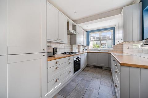 12 Cross Road, Bromley, BR2 8PH