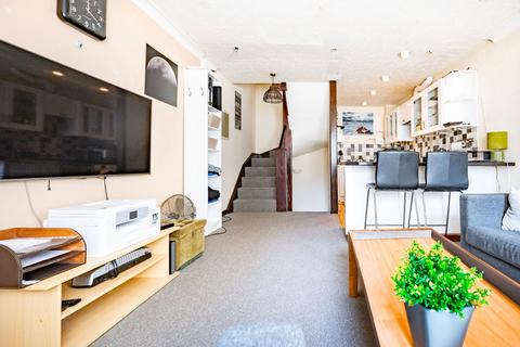 25 Saville Row, Bromley, BR2 7DX