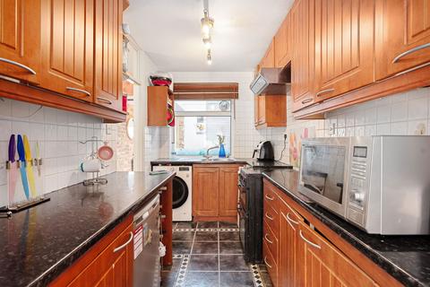 17 Dalton Close, Orpington, BR6 9QY
