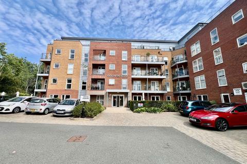 2 bedroom flat for sale, Borehamwood WD6