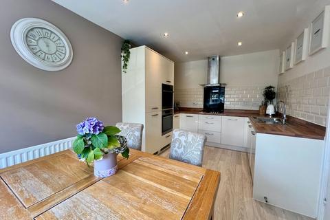 13 Bramling Way, Rainham, Gillingham, ME8 8FF