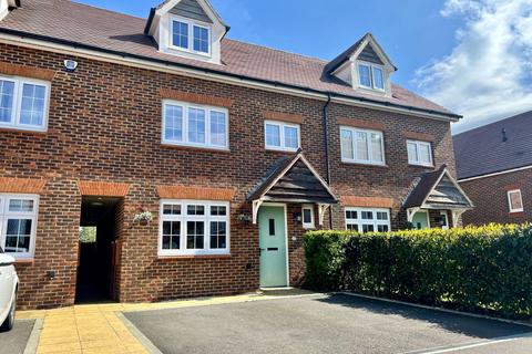 13 Bramling Way, Rainham, Gillingham, ME8 8FF