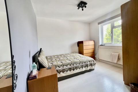 1 bedroom flat for sale, Watford Way, London NW7