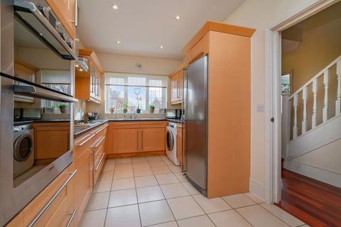 5 bedroom detached house for sale, Fauna Close, Stanmore HA7