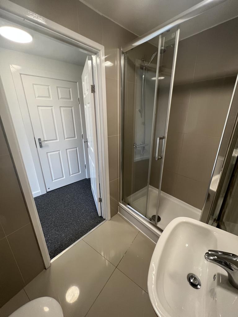 Ensuite In Room C