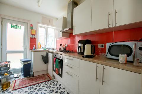 3 bedroom semi-detached house for sale, Newlands Avenue, Southampton