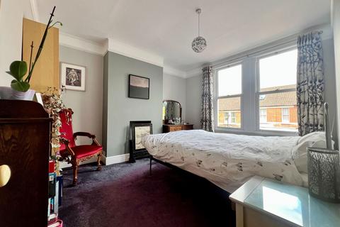 18 Malvern Road, Gillingham, ME7 4BA