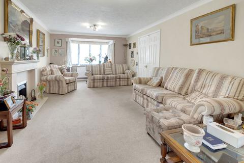 39 Thistle Down Close, Sutton Coldfield, B74 3EE