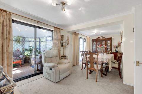 39 Thistle Down Close, Sutton Coldfield, B74 3EE