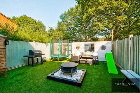 32 Austen Close, Loughton, IG10 3TX