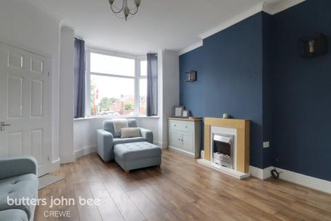 2 bedroom end of terrace house for sale, Gainsborough Road, Crewe