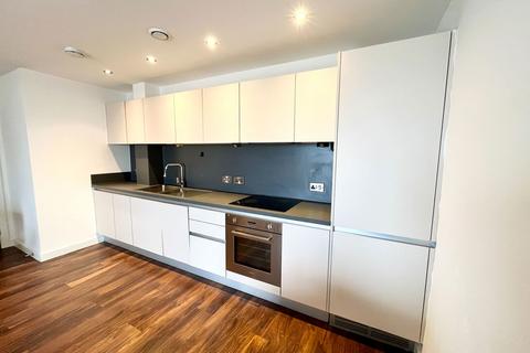 2 bedroom apartment to rent, Regent Road, Manchester M3