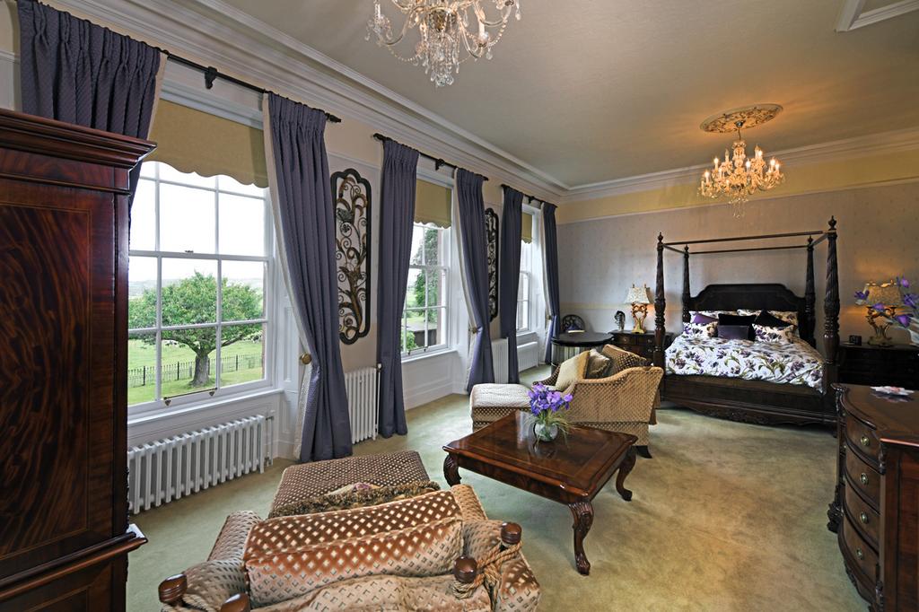 Broomrigg Mansion House, Holywood, Dumfries, DG2 0