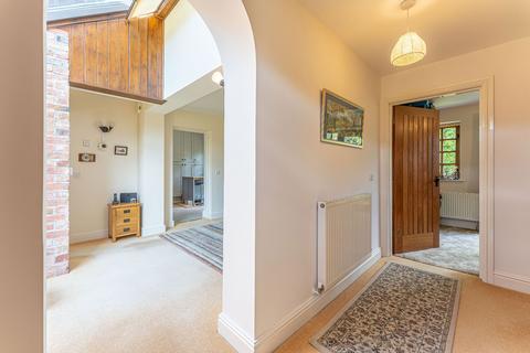 4 bedroom barn conversion for sale, Birmingham Road, Warwick CV35