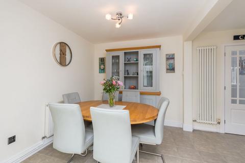 8 Harbour Close, Bidford On Avon, Alcester, B50 4EW