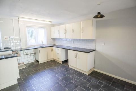 3 bedroom end of terrace house for sale, Page Close, Calne SN11