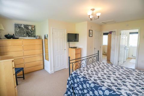 38 Buzzard Road, Calne, SN11 9RW