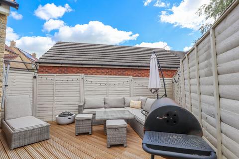 16 Buzzard Road, Calne, SN11 9RW